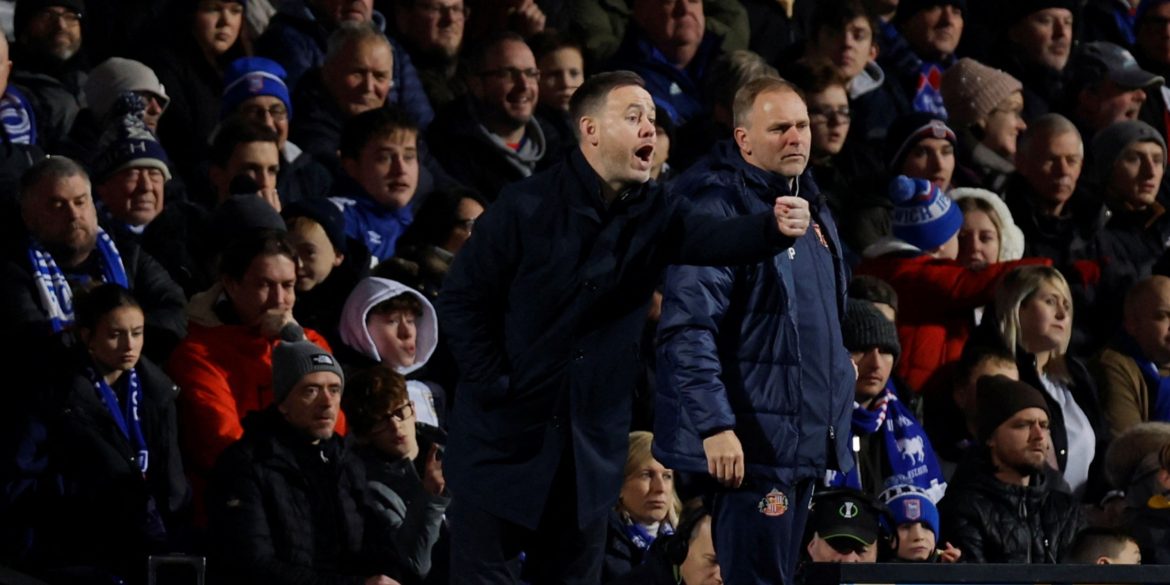 Beale 2.0: Stewart set to hold talks with "important" manager for Rangers
