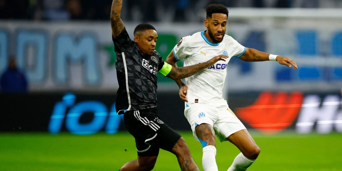 Leicester readying offer for £75k-p/w international who broke Foxes hearts