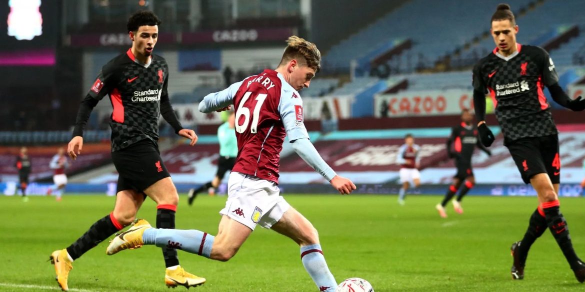 Manager won’t rule out his star player leaving in January as Leeds circle