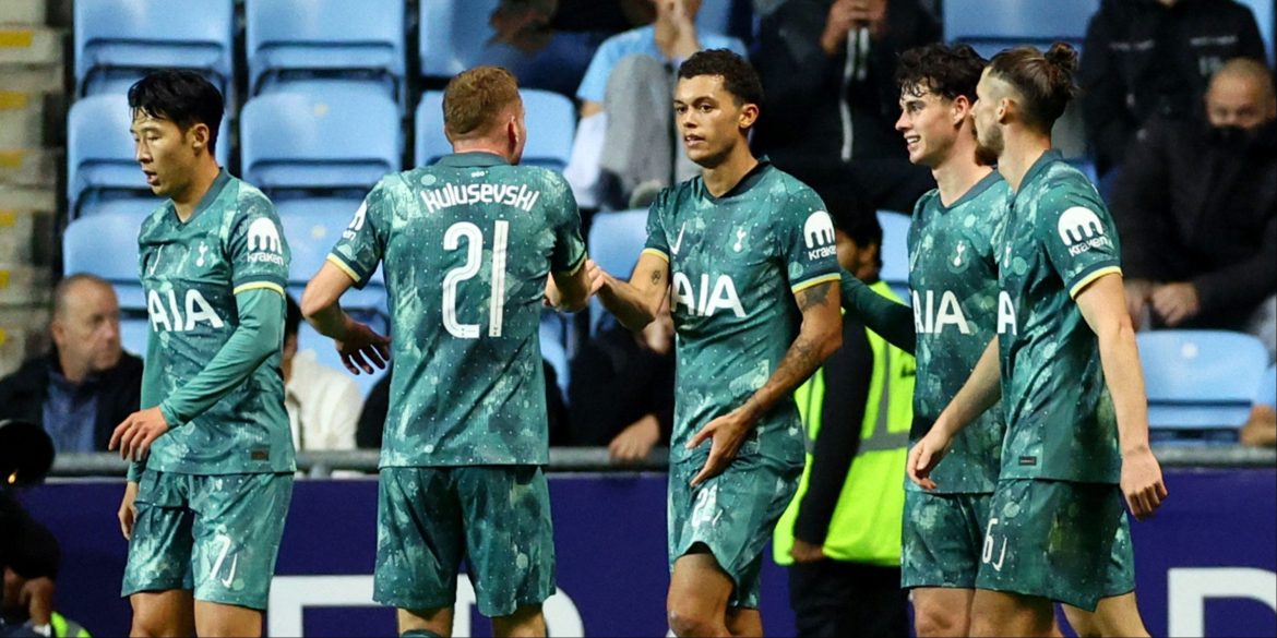 113 touches: Spurs ace just delivered a perfect 10/10 for his country